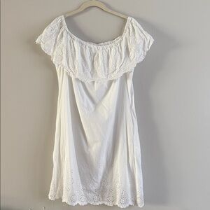White embroidered dress with pockets and lining, size L